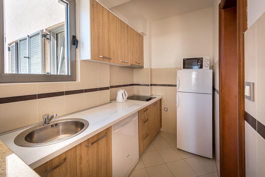 Apartments Montreal Будва Экстерьер фото
